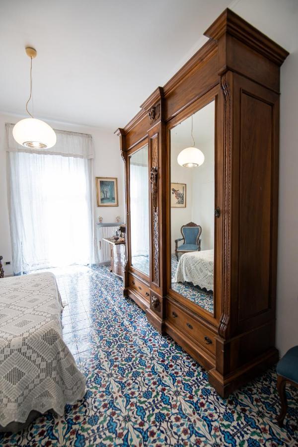 D'Angleterre Guest House Salerno Exterior foto